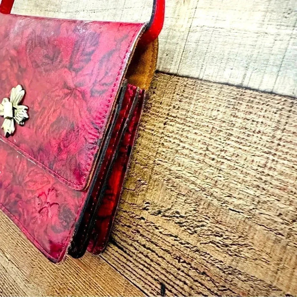 NWOT Patricia Nash Consilina Crossbody Organizer Etched Rose Leather - Picture 7 of 16